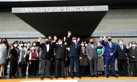 Ministro de Educación: “Tomaremos acciones inmediatas para el retorno a la presencialidad”