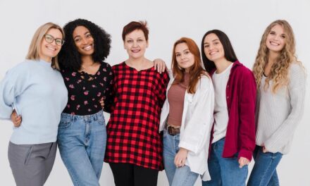 Día Internacional de la Mujer: Kimberly-Clark se suma a la campaña #EliminarLosPrejuicios