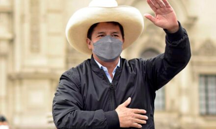 Acción Popular solicita renuncia de Pedro Castillo y convocatoria a nuevas elecciones