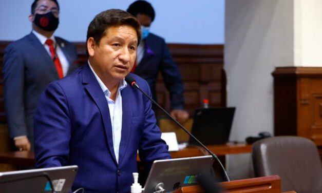 Congreso: Comisión de Ética aprueba investigar a congresista Guido Bellido