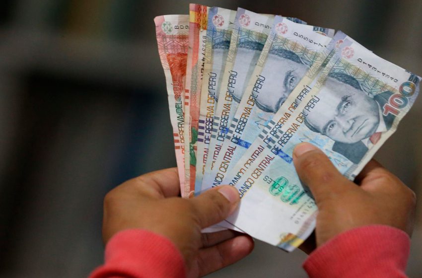 Congreso firmó ley que otorga el pago del 100% de CTS a profesores