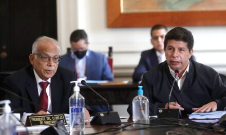 Gobierno envía al Congreso iniciativa de referéndum para nueva constitución