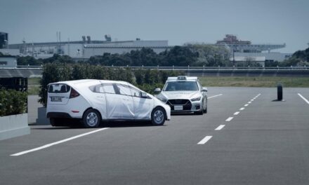 La nueva tecnología de asistencia al conductor de Nissan mejora la prevención de colisiones