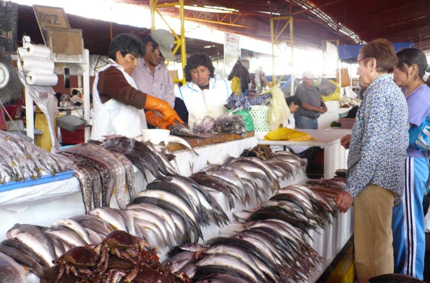 La venta de pescado incrementó un 35% durante Semana Santa en Lima