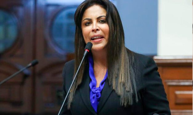 Betssy Chávez se pronuncia tras declaraciones de Patricia Chirinos: “No suelo responder insultos”
