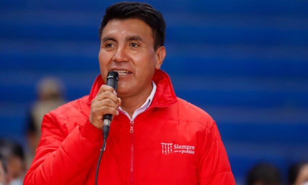 Ministro Zea anuncia que secretario general de su sector será removida de su cargo: “Lo saco y punto”