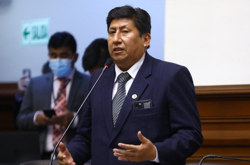 Pasión Dávila aseguró que insistirá en proyecto de adelanto de elecciones pese a la oposición de Perú Libre