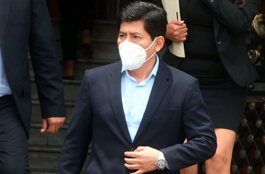 Zamir Villaverde denunció que presidente habría cometido fraude electoral: “Castillo lideró al más alto nivel con el JNE”