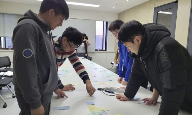 Robot terapéutico para personas con demencia y autismo fue creado por peruano en Corea