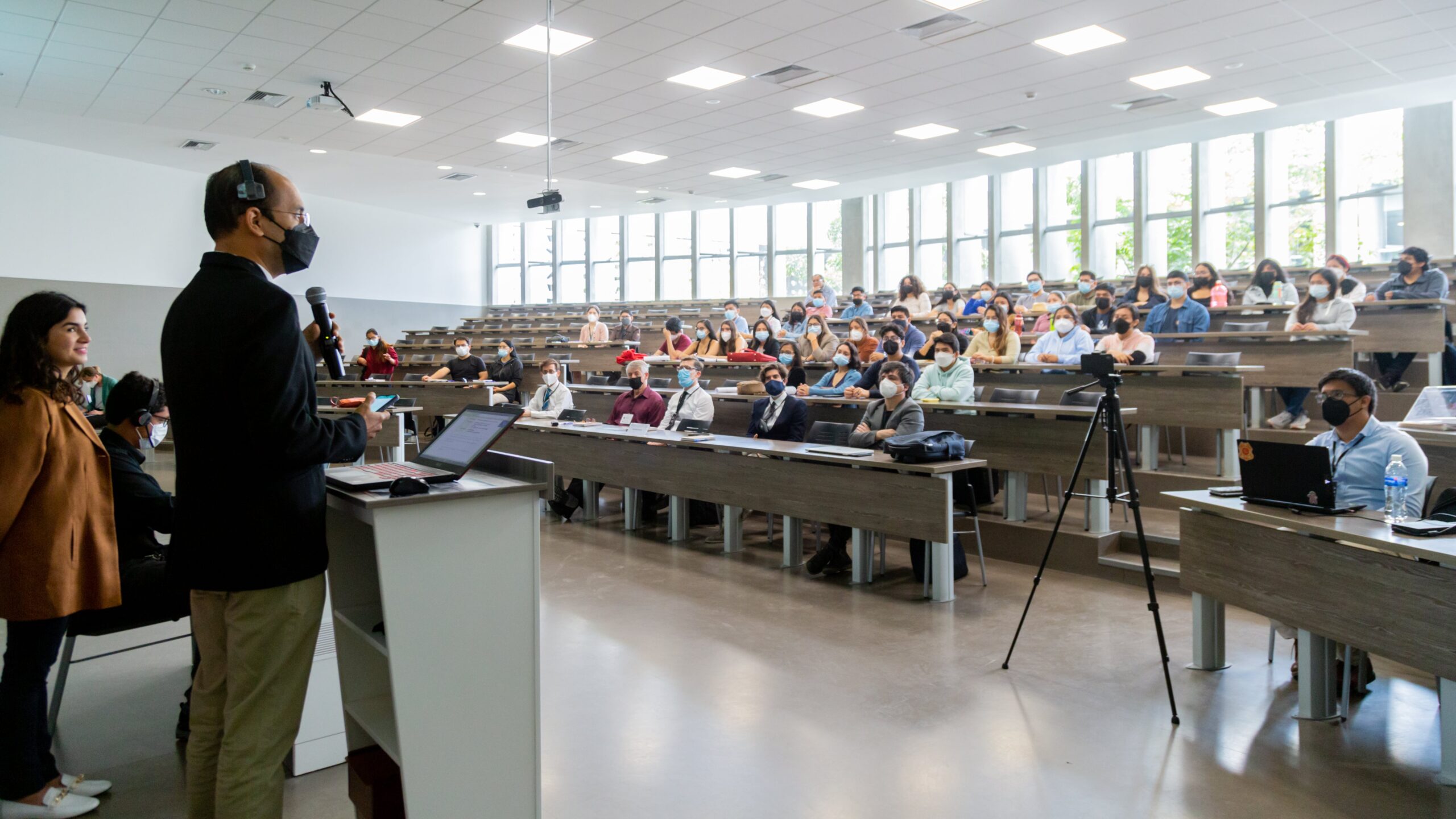 III Congreso de Arquitectura: UDEP presentó una nueva propuesta de arquitectura relacionada al desierto