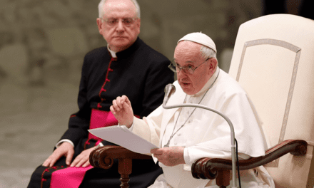 Papa Francisco en contra de las “monstruosidades” encontrado en Ucrania
