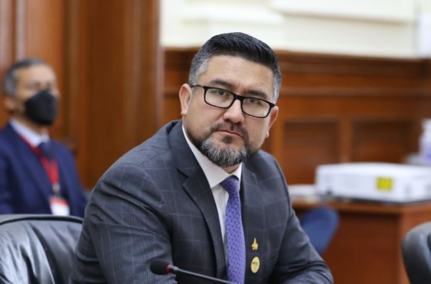 Geiner Alvarado acepta que tuvo una conversación telefónica con Fray Vásquez