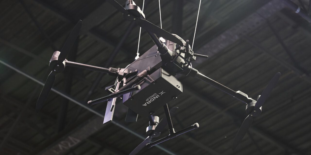CONOCE EL DRON QUE PUEDE DETECTAR LAS COMUNICACIONES ENEMIGAS DESDE 100 METROS DE ALTURA Y EN DECENAS DE KILÓMETROS A LA REDONDA