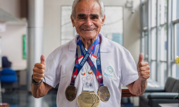 Peruano de 84 años conquista su segundo título iberoamericano