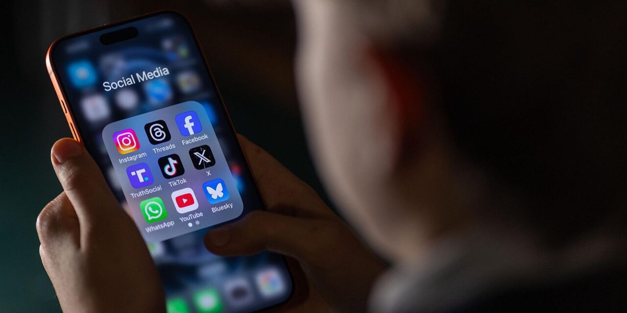 Más allá del tiempo y las pantallas: la verdadera brecha está en el desconocimiento de la vida digital de nuestros hijos