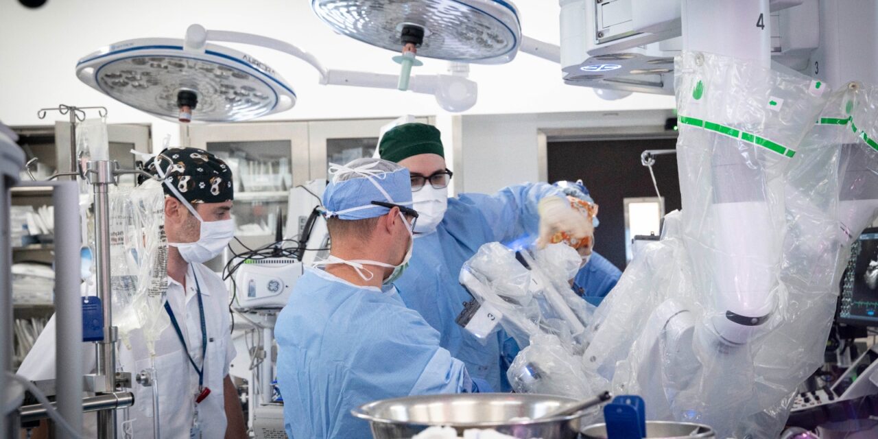 Cleveland Clinic marca un hito con su primer trasplante de pulmón asistido por robot en EE. UU.