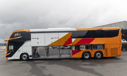 Movil Bus refuerza su operación de encomiendas con nueva flota y entregas en 24 horas