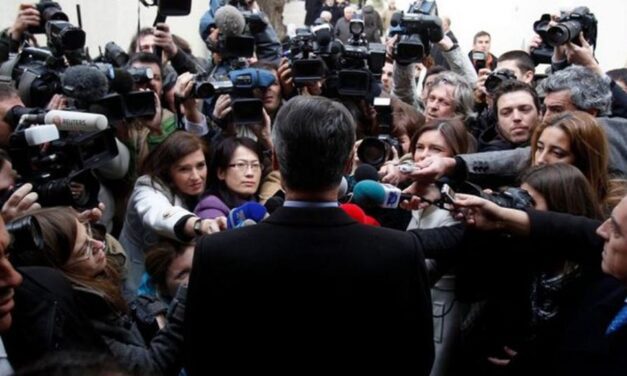 1 DE OCTUBRE: EL PERIODISMO QUE NOS UNE, LA HISTORIA QUE NOS COMPROMETE