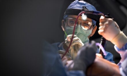 Cleveland Clinic es el primer centro de Ohio en realizar una mastectomía robótica con preservación del pezón